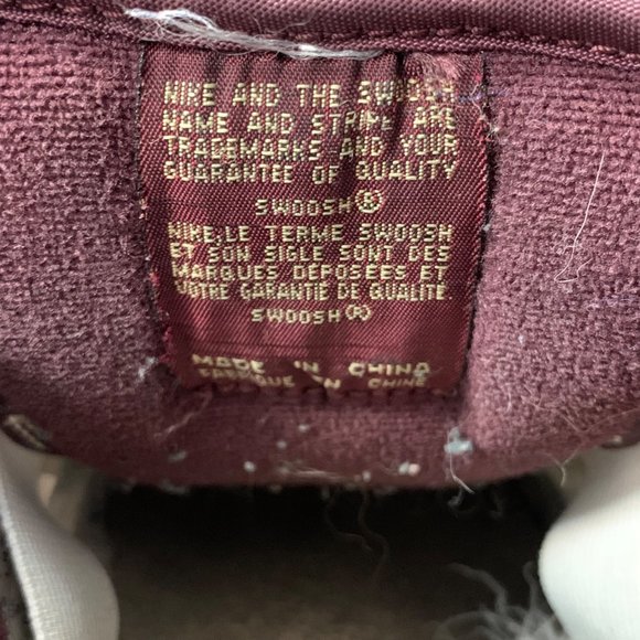 10 Vintage Nike Dunk Low Pro SB Red Hemp Sneakers - Picture 5 of 5